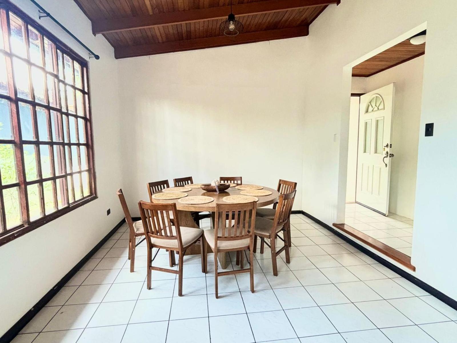 Villa Charming House 5 Min Airport With Ac Alajuela