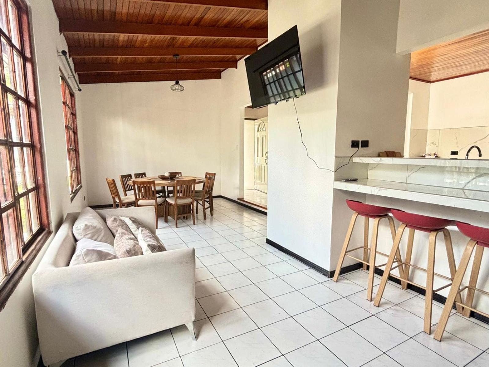 Villa Charming House 5 Min Airport With Ac