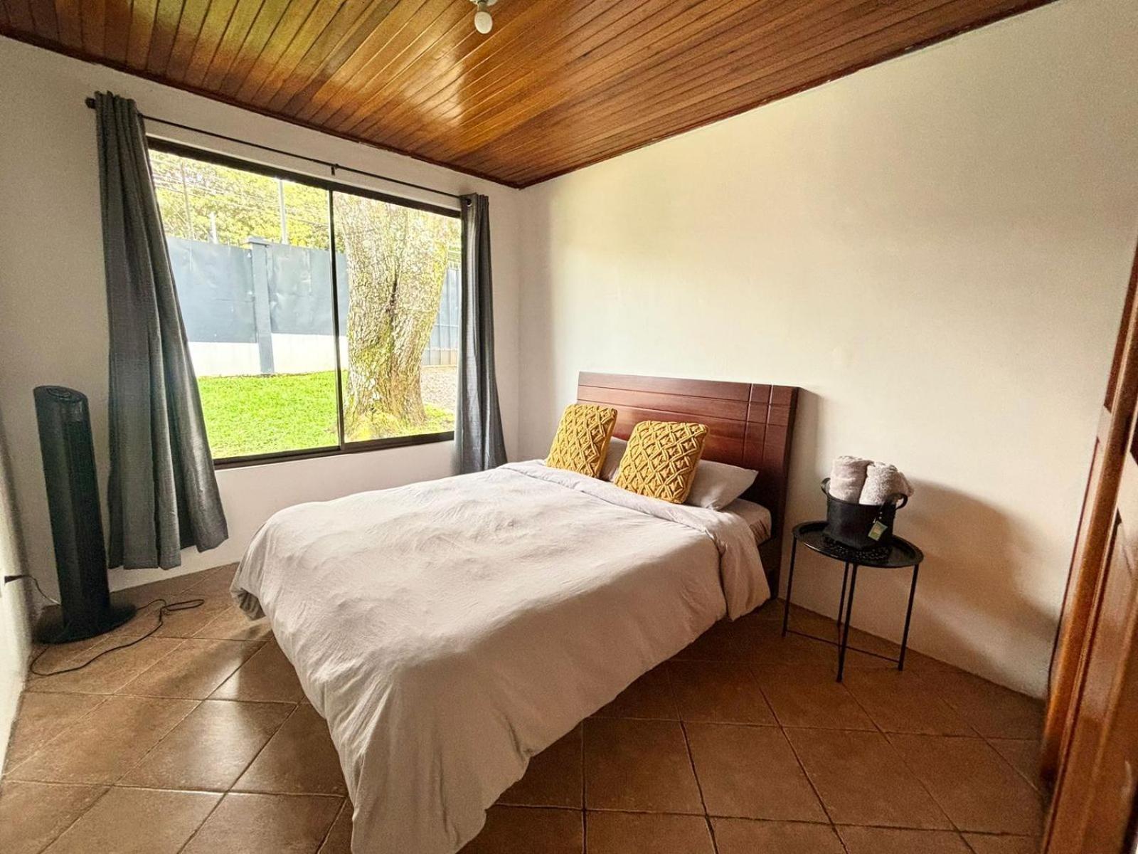 Charming House 5 Min Airport With Ac